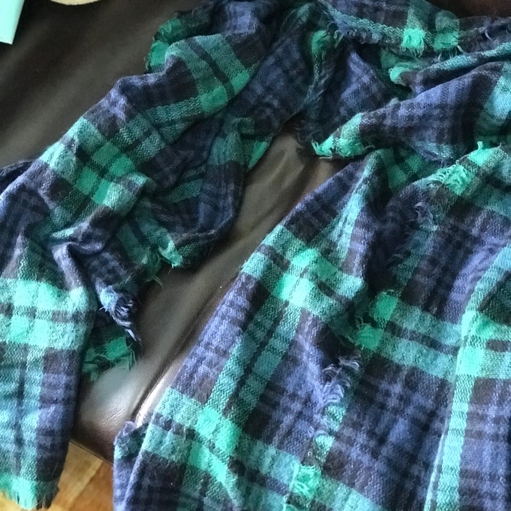 Blue and green blanket scarf